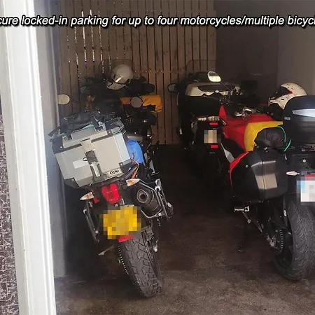 Inishross House * 新罗斯