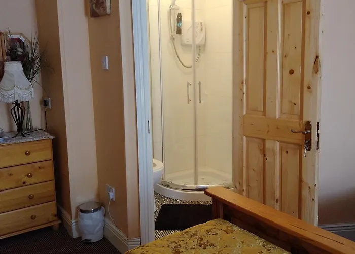 Inishross House * 新罗斯